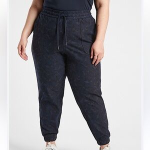 Athlete Farallon Stratum Camo Jogger NEW NWT